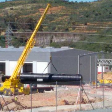 Gruas Aeropuerto grúa amarilla de brazo